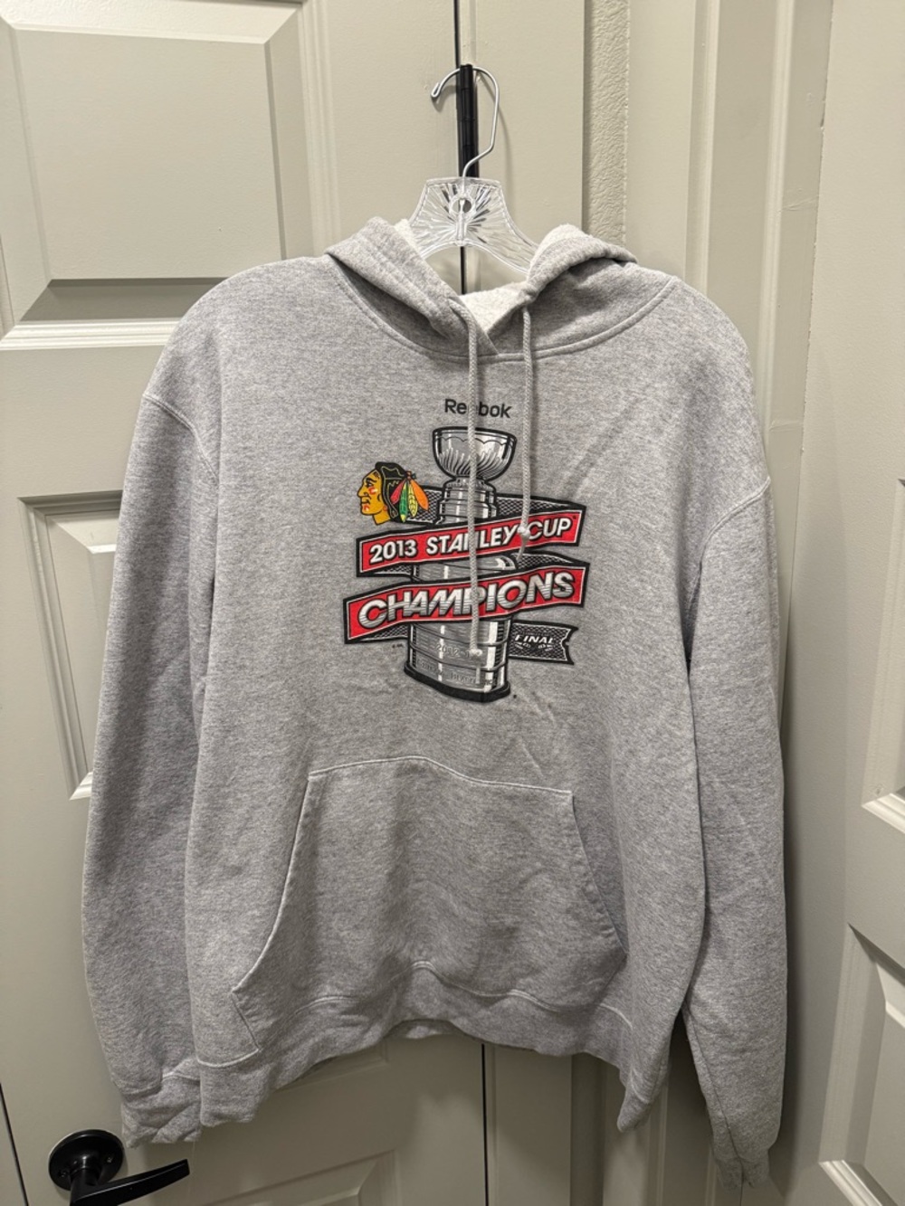 Vintage Chicago Blackhawks Pullover Hoodie
